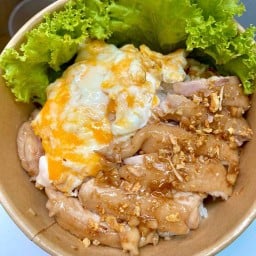 ข้าวไข่ข้นลาวา ไก่เทอริยากิ ไก่กระเทียม คลองสาม ฉัตรหลวง 16