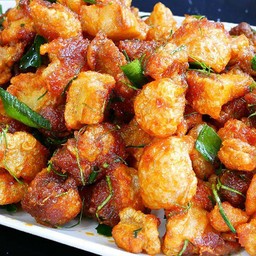 กากเจียวผัดพริกแกง(กับข้าว)