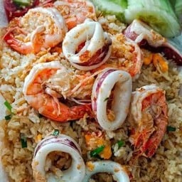ข้าวผัดทะเล