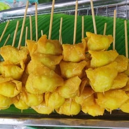 น้องโตโต้ลูกชิ้นทอด