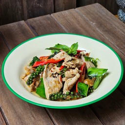 ผัดขี้เมาไก่