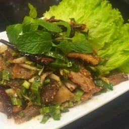 น้ำตก คอหมูย่าง