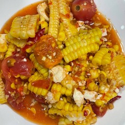 ตำข้าวโพดไข่เค็ม