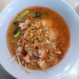 เส้นหมี่ขาวหมูแดง ต้มยำ