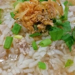 ข้าวต้มหมูสับ
