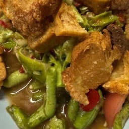 ตำถั่วหมูกรอบ