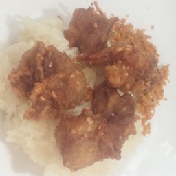 ข้าวหน้าคอหมูก้อน