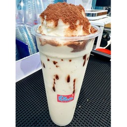 นมหมีปั่นภูเขาไฟ แก้วยีราฟ