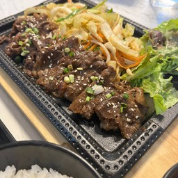 เนื้อยากินิกุ
