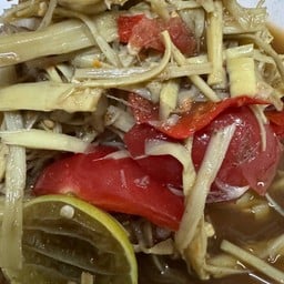 ส้มตำหน่อไม้