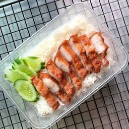ข้าวหมูกรอบ x ซอสบาบีคิว
