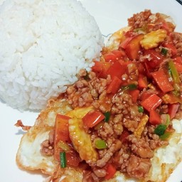 ข้าวราดไข่ระเบิด