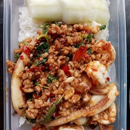 ข้าวกระเพรารวมมิตร