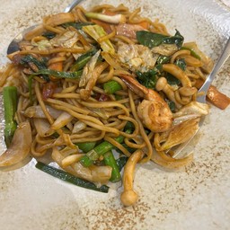 ยากิโซบะไก่