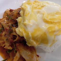 ข้าวพริกแกงหมูไข่ข้น