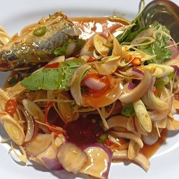 ยำปลากระป๋อง