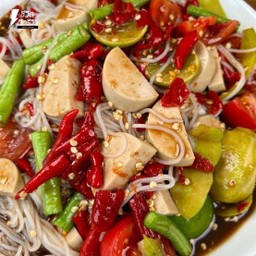 ตำขนมจีนปูปลาร้าหมูยอ