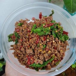 ข้าวกระเพราเนื้อ