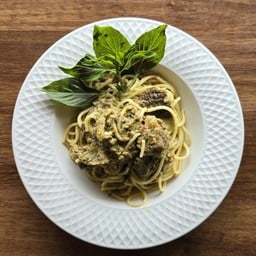 สปาเก็ตตี้ แกงเขียวหวานเนื้อ