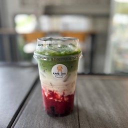 ชาเขียวนมสตรอว์เบอรี่