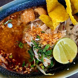 ก๋วยเตี๋ยวต้มยำ ไก่ฉีก (ไม่ใส่ไข่)