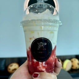 Fresh Milk Strawberry