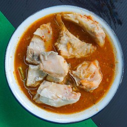 ต้มยำหัวปลาแซลมอนน้ำข้น