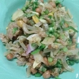 ยำแหนมหมู