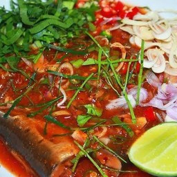 ยำปลากระป๋อง