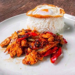 ข้าวราดผัดพริกเผาไก่