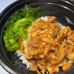 ข้าวหน้าหมูสับผัดกิมจิ