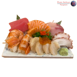 รวมซาชิมิชุดใหญ่ (Sashimi Moriawase Big Set)