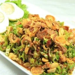 ยำถั่วพู