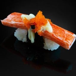 ซูชิปูอัดราดสลัดไข่กุ้ง