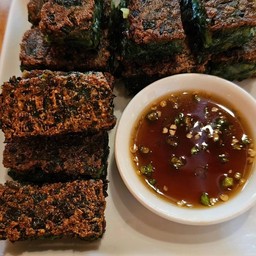 ขนมกุ้ยช่ายโบาณทอด