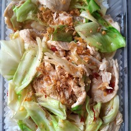 ข้าวราดผัดกระหล่ำปลี