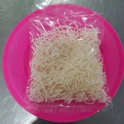 หมี่กรอบ