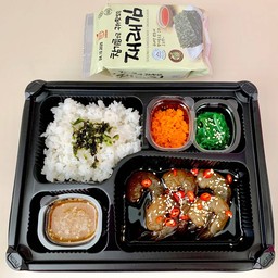 ชุด เซตเบนโตะ กุ้งดอง8 ตัว +ข้าวญี่ปุ่น+สาหร่ายห่อข้าว+ไข่กุ้ง+ยำสาหร่าย+น้ำจิ้มซีฟู๊ด