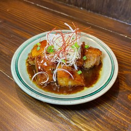 สเต็กหมูลูกเต๋า (Kuro Buta Cyclo Steak)