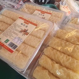 ฟองเต้าหู้ม้วน 1 แพ็ค