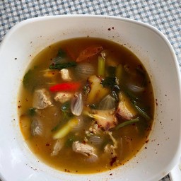 ต้มแซบกระดูกหมูอ่อน