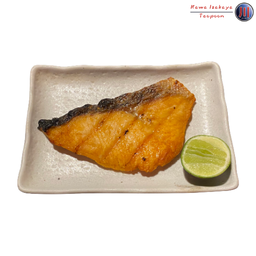 เเซลมอนย่างเกลือ (Salmon Shioyaki)