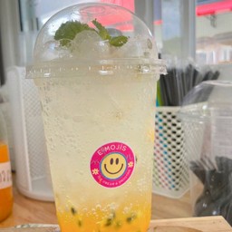 เสาวรส อิตาเลียนโซดา