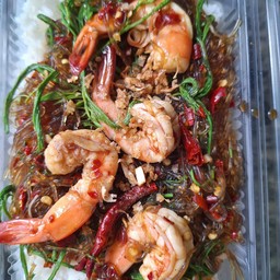 ข้าวราดผัดวุ้นเส้นชะอม+เนื้อสัตว์ตามใจ