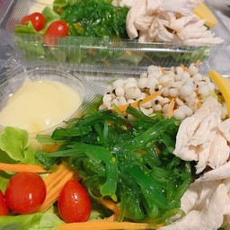 สลัดอกไก่