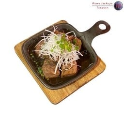 สเต็กเนื้อลูกเต๋า (Beef Cyclo Steak)