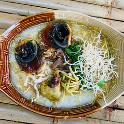 โจ๊กไข่เยี่ยวม้า