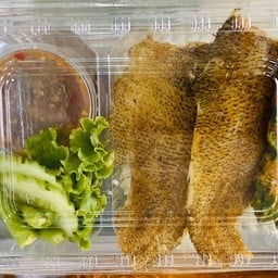 ข้าวน้ำพริกกะปิ ปลาสลิด