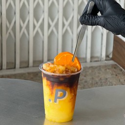 น้ำส้มสด (ปั่น) จะเลือกท็อปด้านบน หรือไม่ท็อปก็ได้