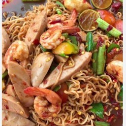 ตำมาม่ากุ้งหมูยอปลาร้า
